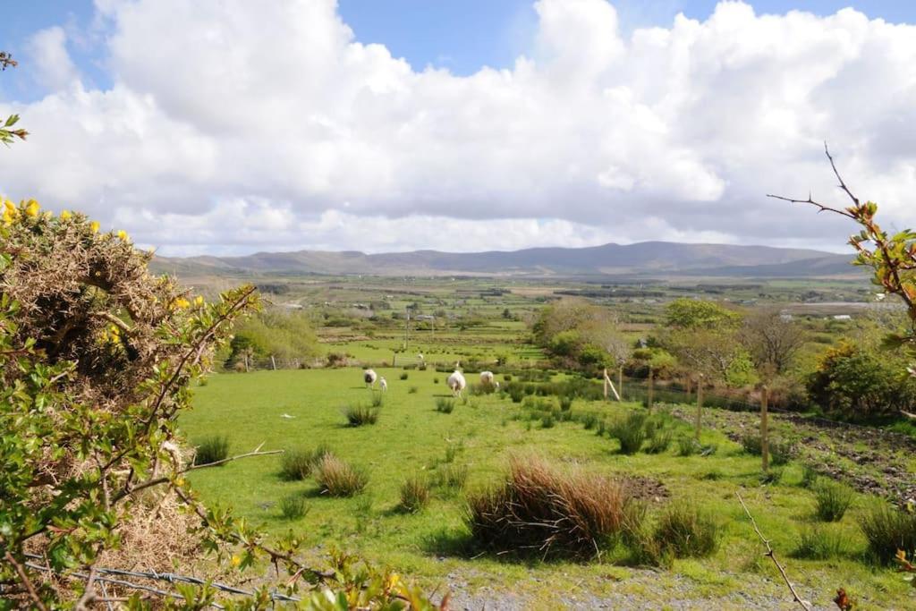 Cottage Skelligs Coast, Ring Of Kerry Cahersiveen Exterior foto